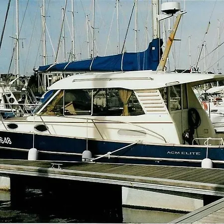 Beau Bateau Elite 4 Pers 船屋